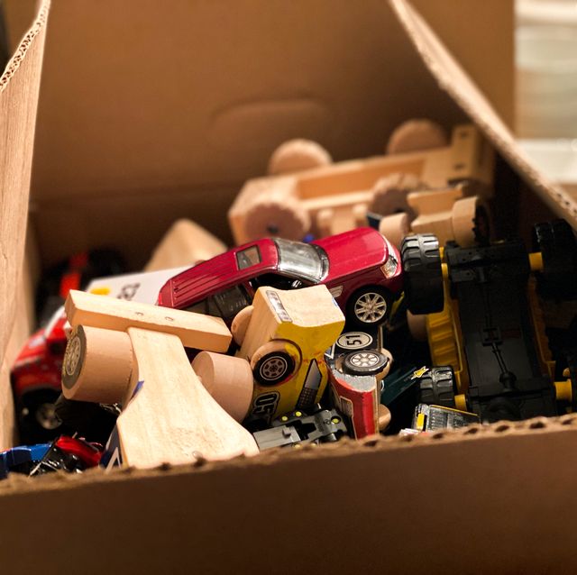 What Should Parents Do to Toy Chests