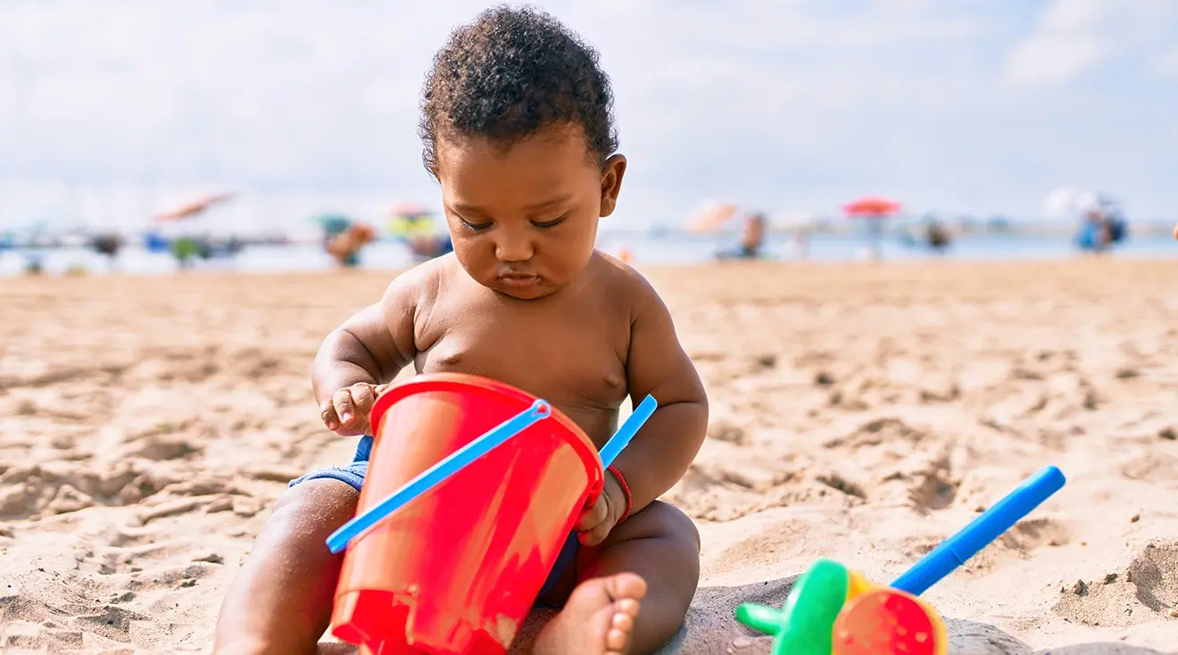 What Toys are Best Beach Babies