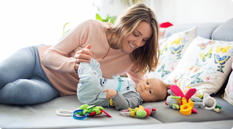 When Do Babies Play With Toys